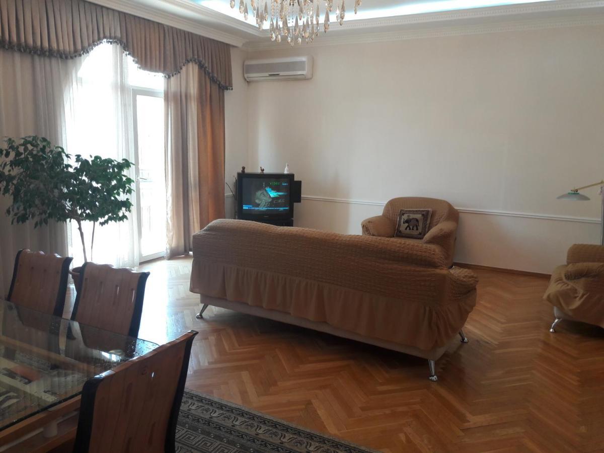 Neftiannikov Avenue Apartment Baku Luaran gambar